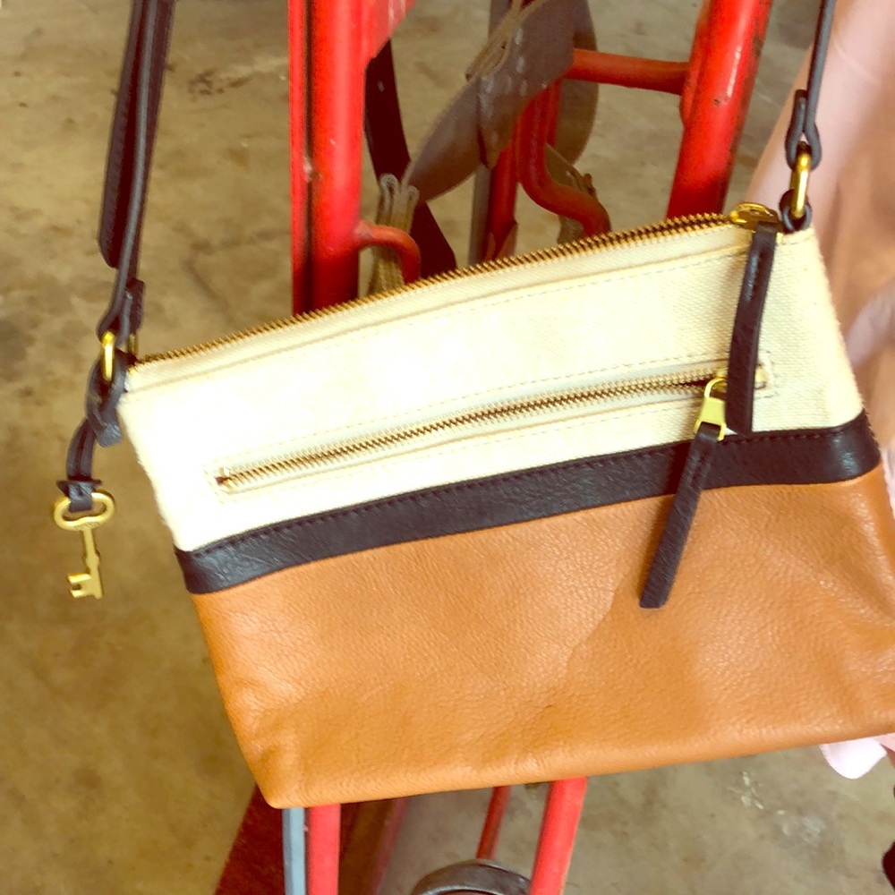 Fossil crossbody purse